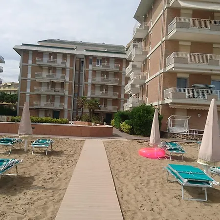 Апартаменты Puerto Del Sol Лидо-ди-Езоло